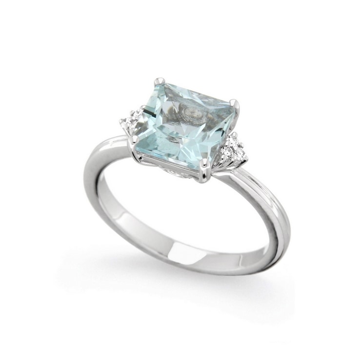 Anello con acquamarina taglio Princess e diamanti