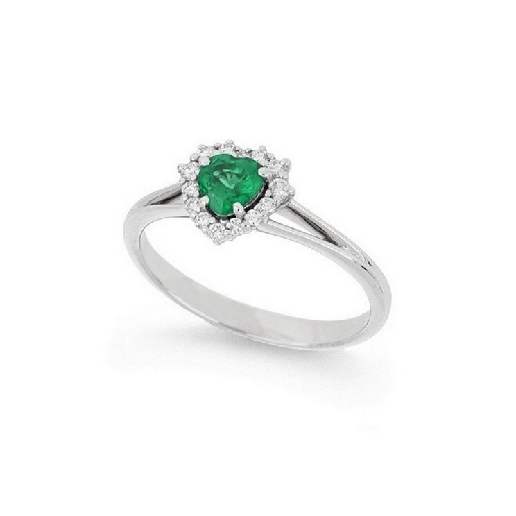 Anello con smeraldo a cuore e diamanti
