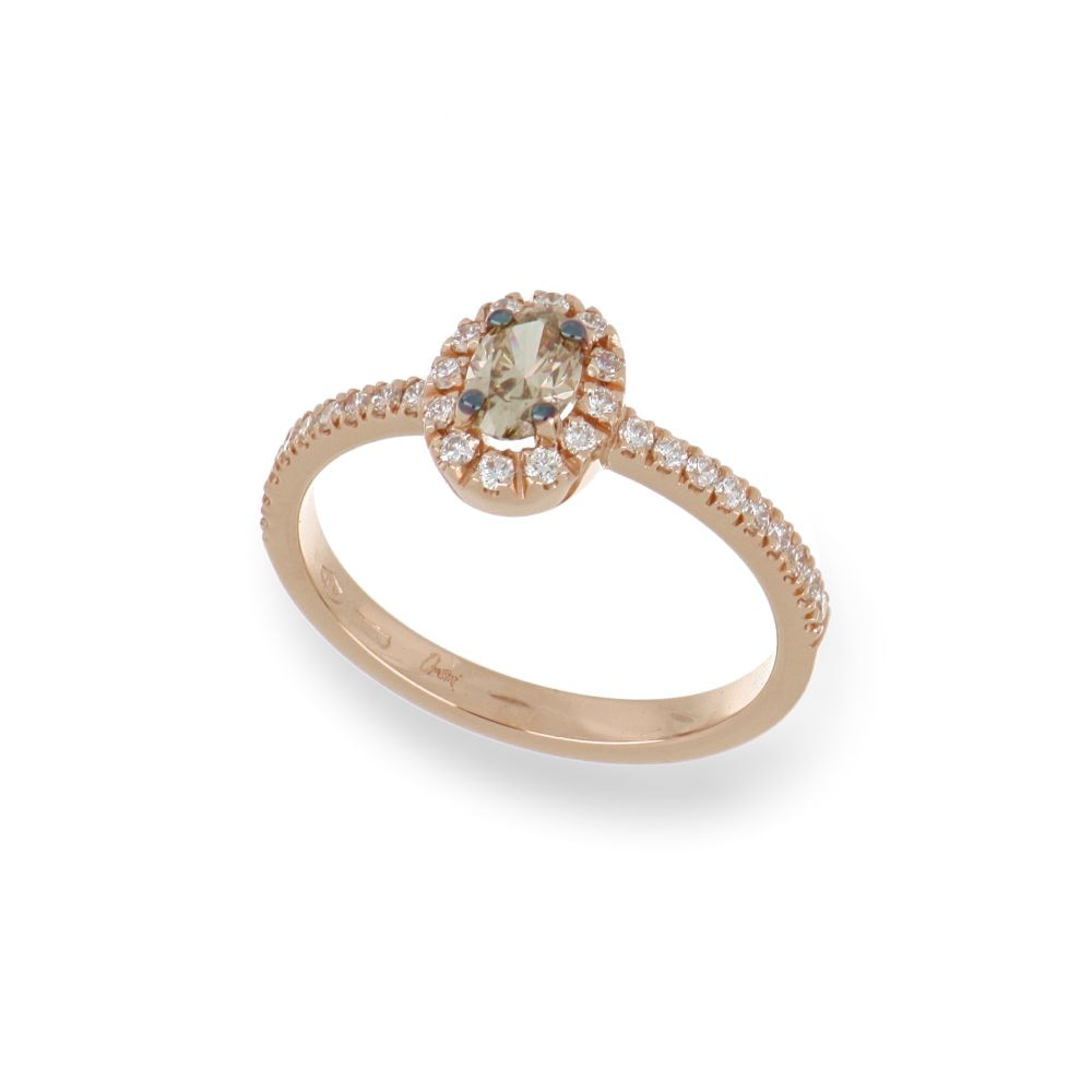 Anello con diamante brown ovale e contorno di diamanti
