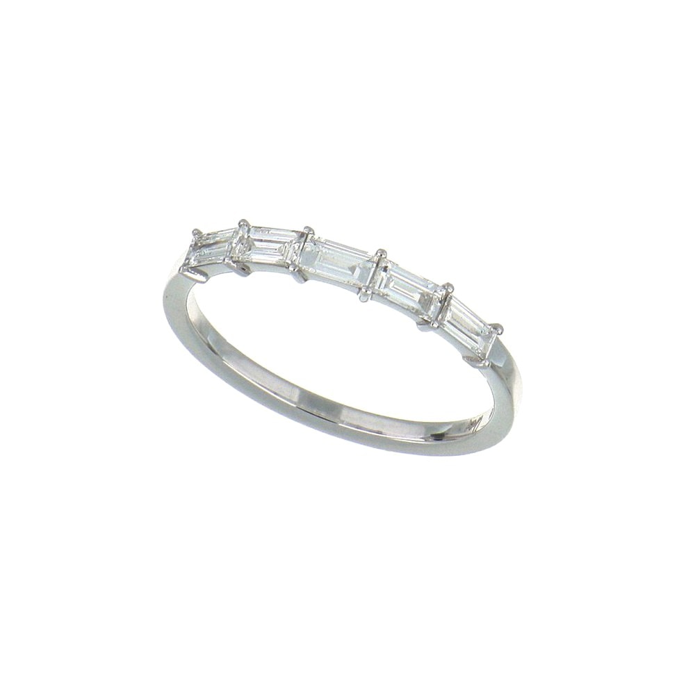 Fedina con cinque diamanti baguette