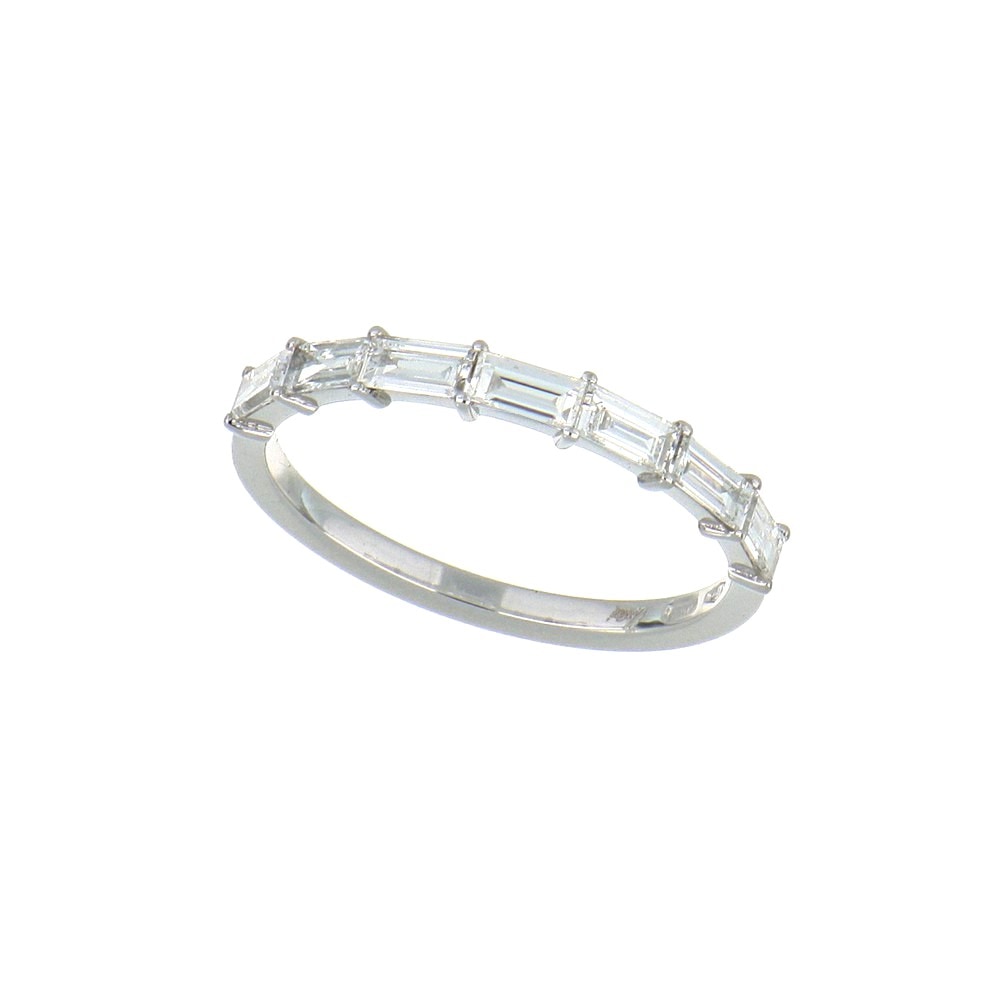 Fedina con sette diamanti baguette